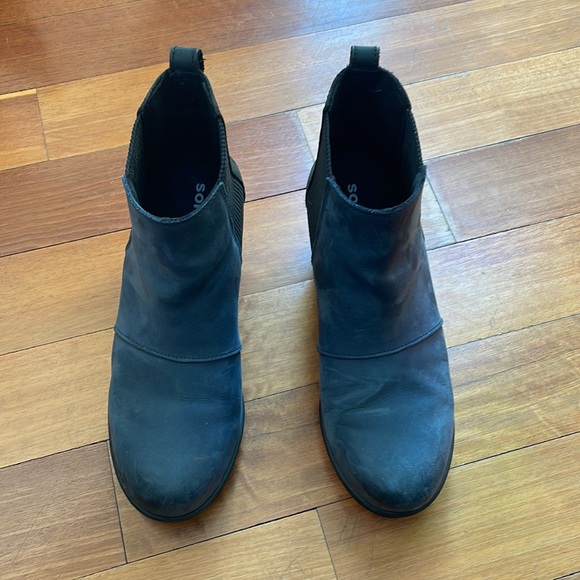 Sorel Black Ankle Boots - Picture 2 of 5